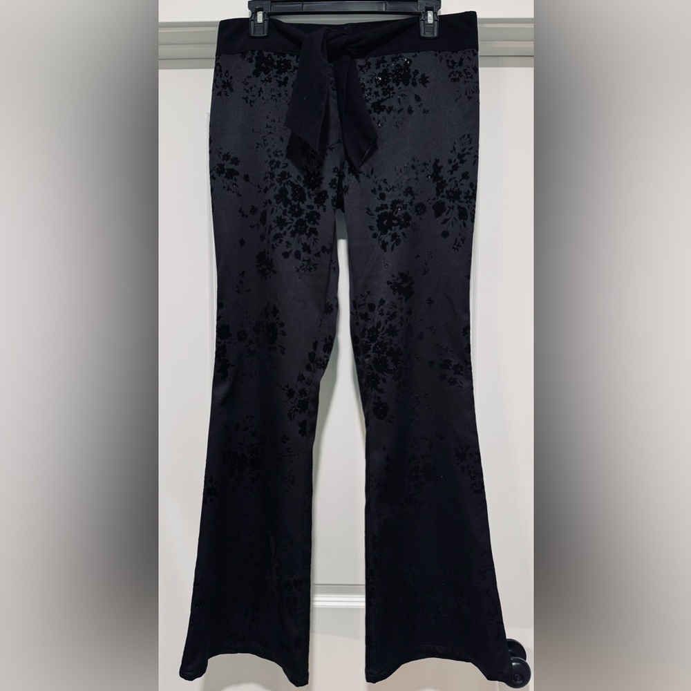 Vintage Black Satin Flare Leg Pants with Velvet‎ Floral Pattern & Tie Waist Sz 9